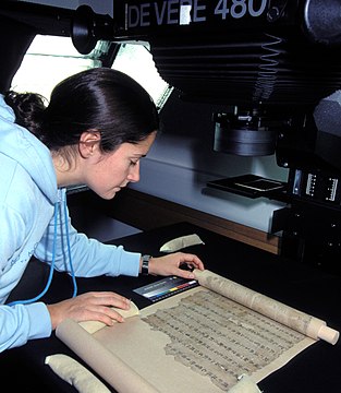"Digitisation_of_a_Dunhuang_manuscript.jpg" by User:Vicswift