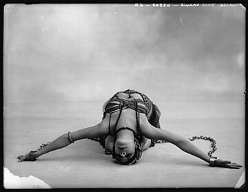 Alexander Bassano Studio, Tzet Kranil, 1914