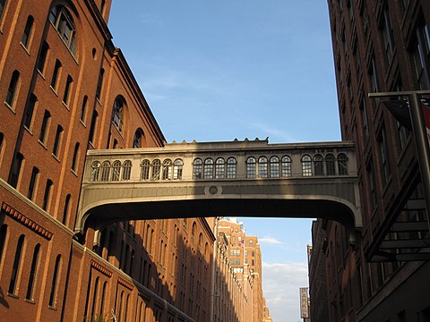 "Chelsea_Market_IMG_9036.JPG" by User:Gryffindor