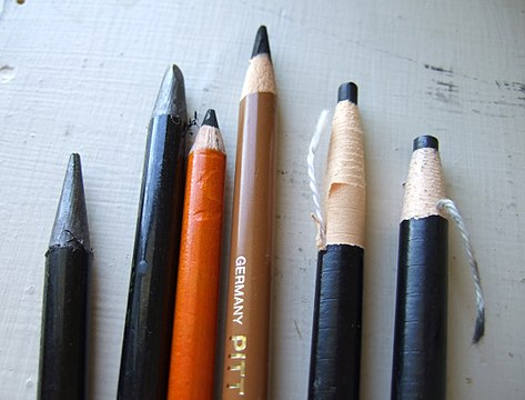 "Speciality_artists_pencils_051907.jpg" by User:Mrs Scarborough