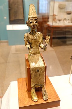 "El,_the_Canaanite_creator_deity,_Megiddo,_Stratum_VII,_Late_Bronze_II,_1400-1200_BC,_bronze_with_gold_leaf_-_Oriental_Institute_Museum,_University_of_Chicago_-_DSC07734.JPG" by User:Daderot
