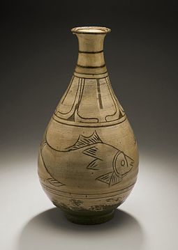 "Bottle_with_Fish,_Joseon_dynasty_(1392-1910),_15th-early_16th_century.jpg" by User:Boo-Boo Baroo