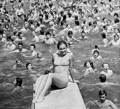 "Bikini", Palatinus Baths, Margaret Island, Budapest, 1973, photo: MHSZ
