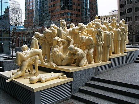 Raymond Mason, "La Foule illuminée", 1985, Montreal