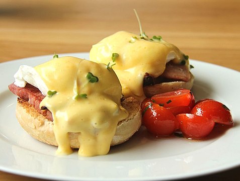 "Eggs_Benedict-01-cropped.jpg" by User:DrRC