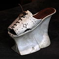 "Shoemuseum_Lausanne-IMG_7291.JPG" by User:Rama