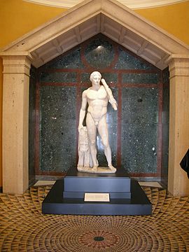 "Arte_romana,_ercole_lansdwne,_125_ca.,_01.JPG" by User:Sailko