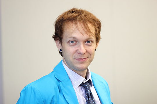 "Wikimania_2012_portrait_48_by_ragesoss,_2012-07-12.JPG" by User:Ragesoss