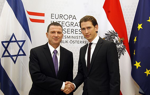 "Sebastian_Kurz_Yuli-Yoel_Edelstein_(15232045798).jpg" by User:Gugganij