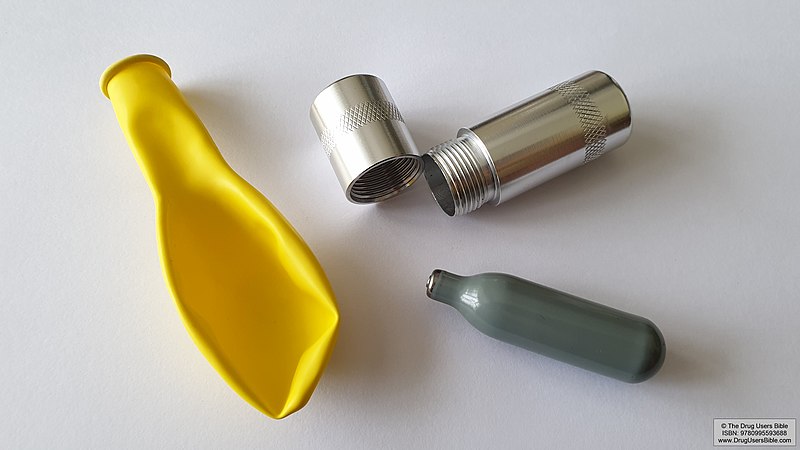 File:NOS Cracker With Balloon And Charger.jpg