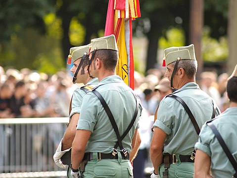 "Spanish_Legion_Bastille_Day_2007.jpg" by User:Jastrow